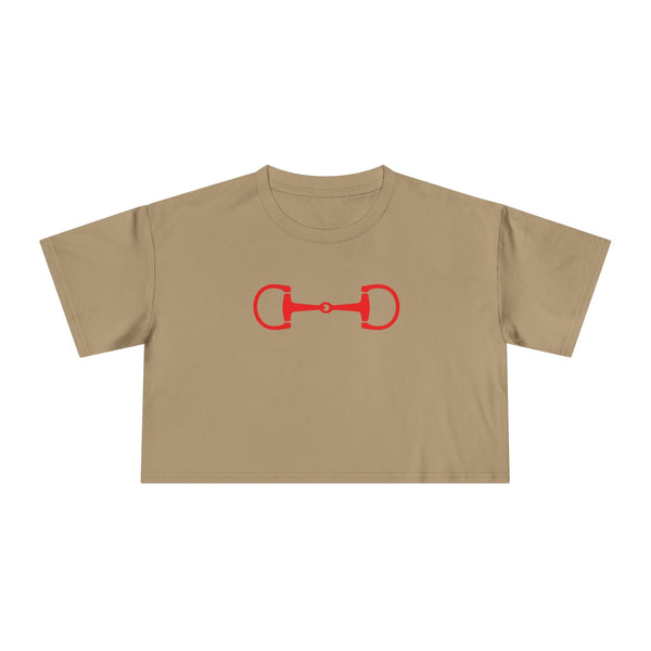 Beige cropped tee with red horsebit design and relaxed dropped shoulder fit