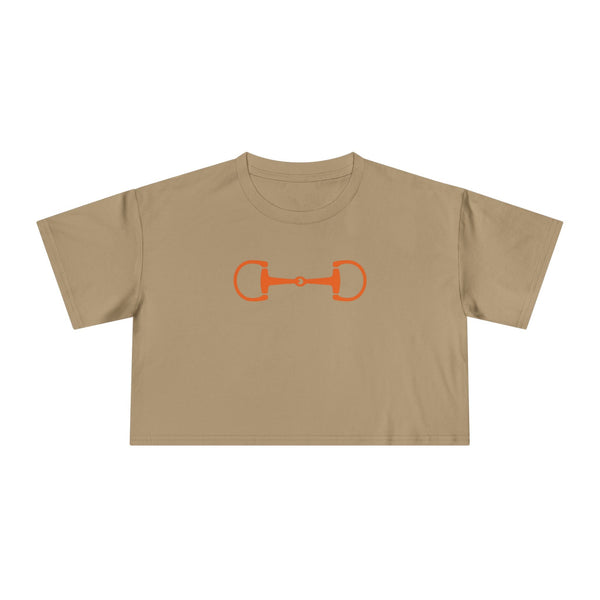 Cropped beige tee with orange horsebit graphic for equestrian style and horse lovers