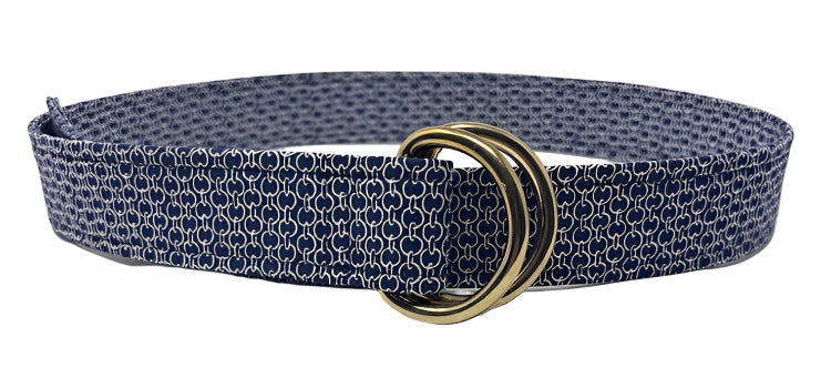 Oliver Green chainlink belt with navy-and-white graphic print and vintage brass D-ring hardware, heritage-inspired design.